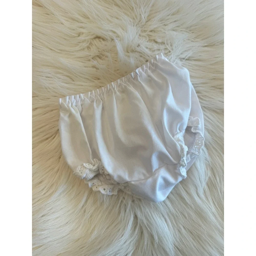 H monogrammed bloomers‎ with dogs 0/3m fit EUC